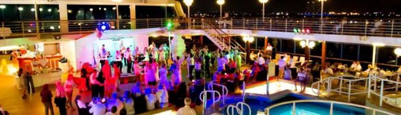 azamara quest poolside-parties_0.jpg